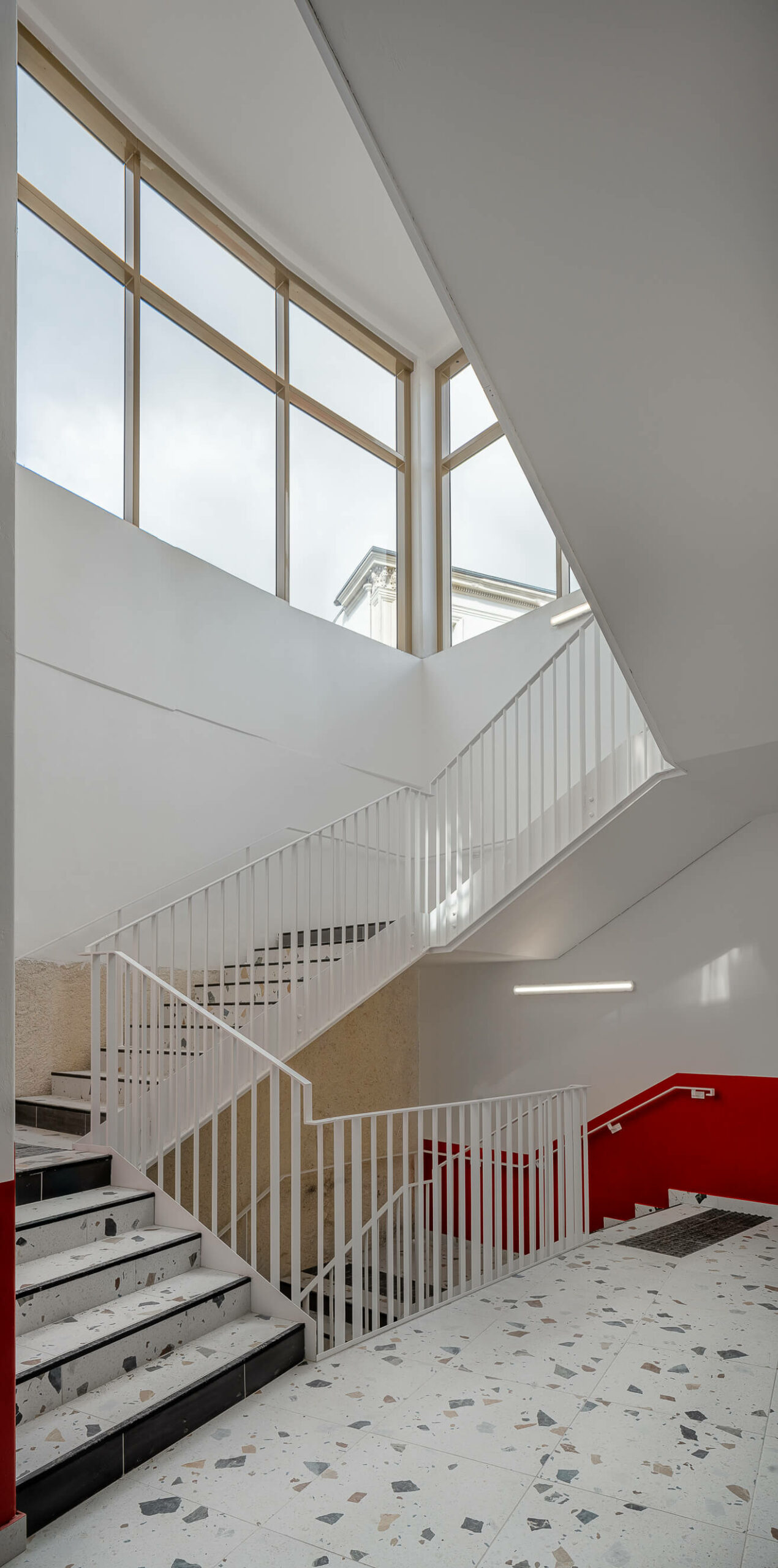 michael-bouton-photo-detail-parking-cdg michael-bouton-photo-detail-parking-cdg