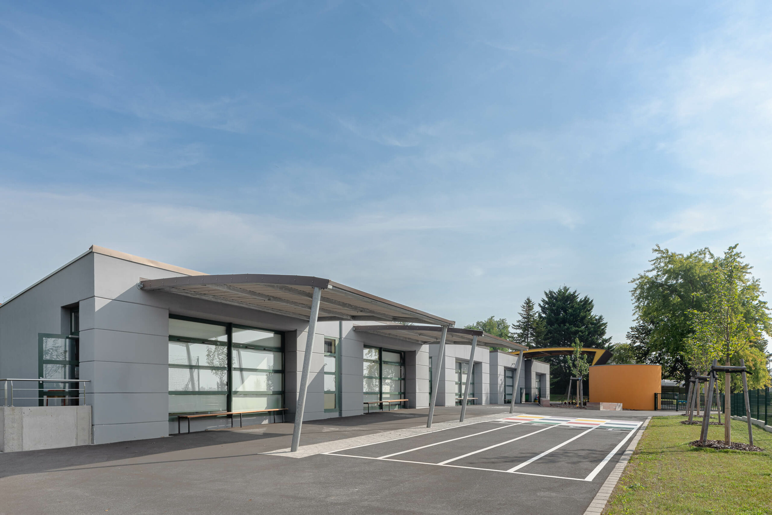 reportage-photo-ecole-schnersheim-aire-jeux-cour reportage-photo-ecole-schnersheim-aire-jeux-cour