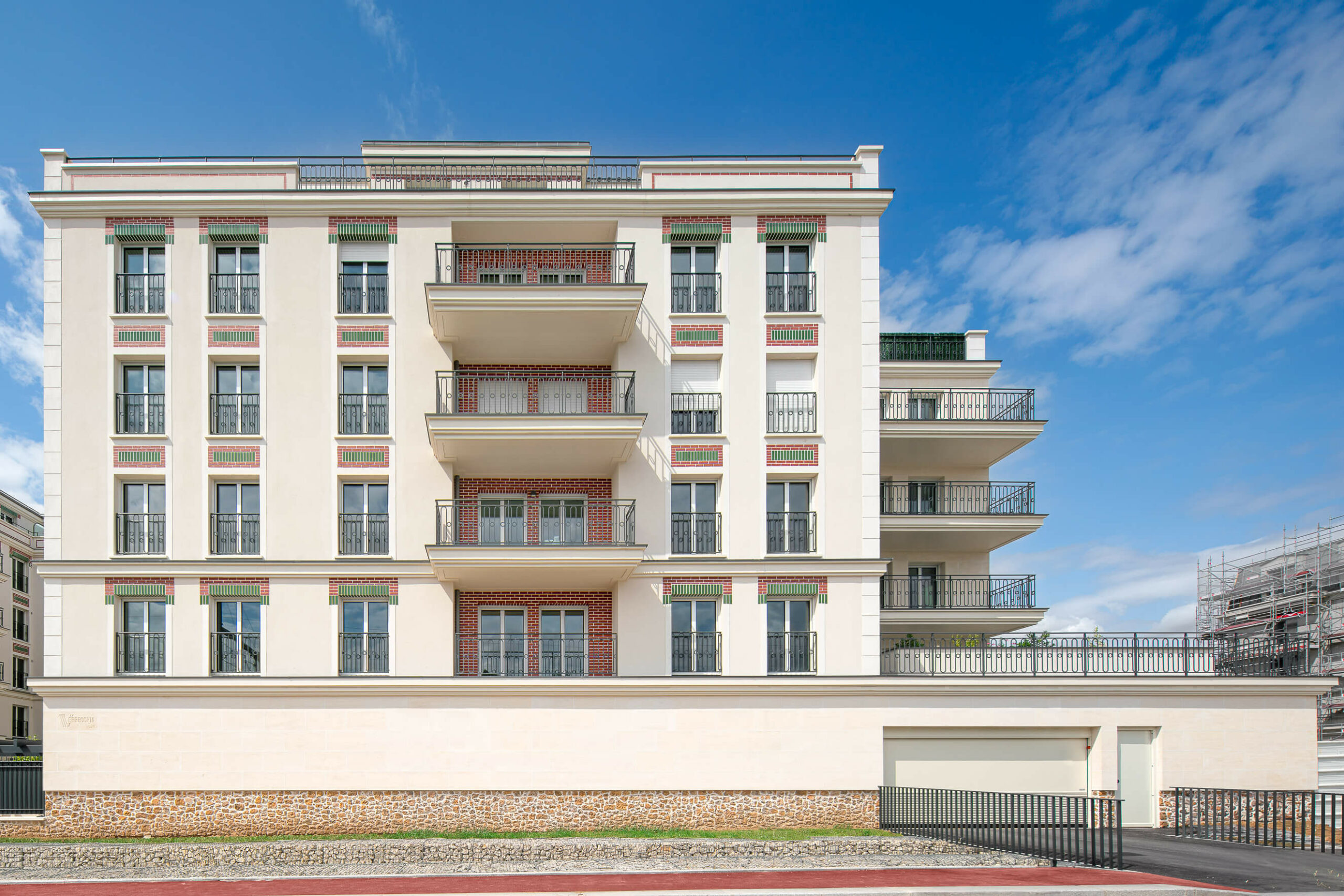 vue-densemble-residence-contemporaine-chelles