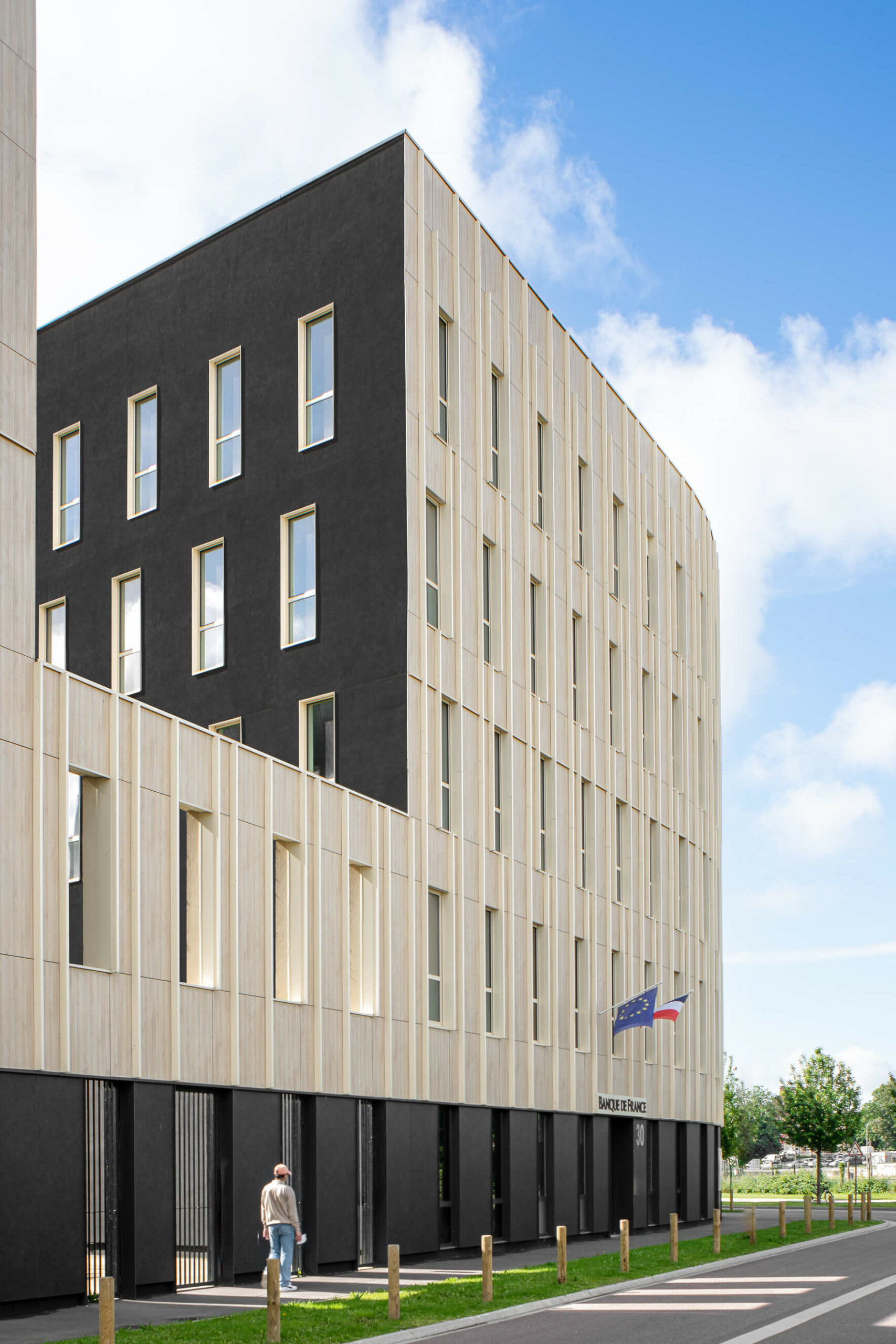 Edifice-Photo.com - Once Troy