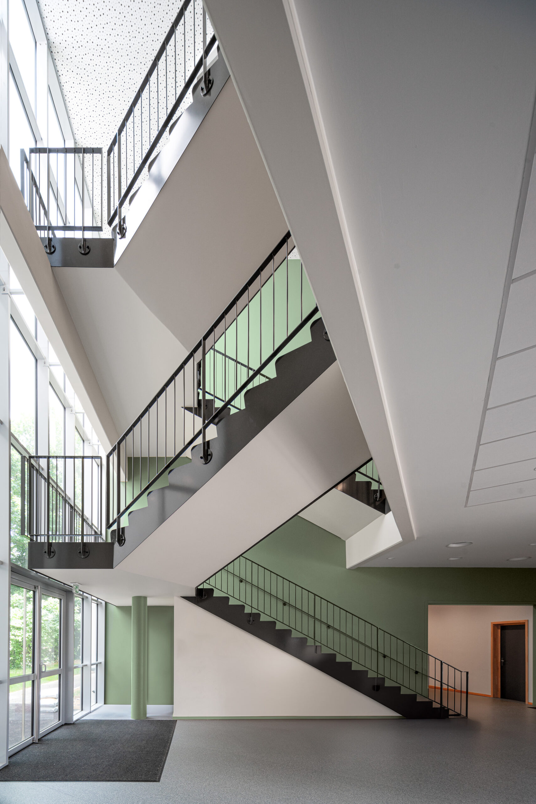 escaliers-interieur-ecole-strasbourg-photographe
