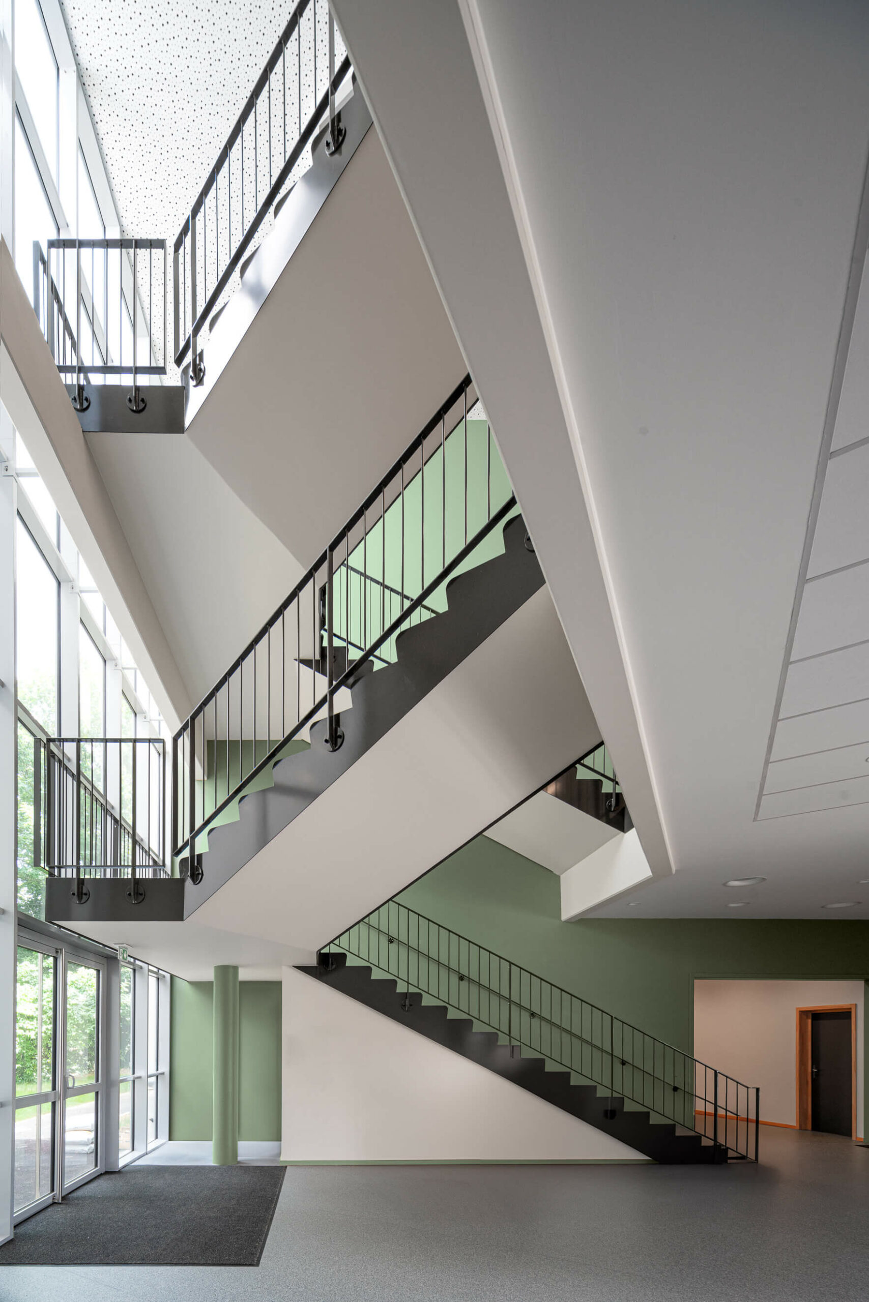 escaliers-interieur-ecole-strasbourg-photographe escaliers-interieur-ecole-strasbourg-photographe