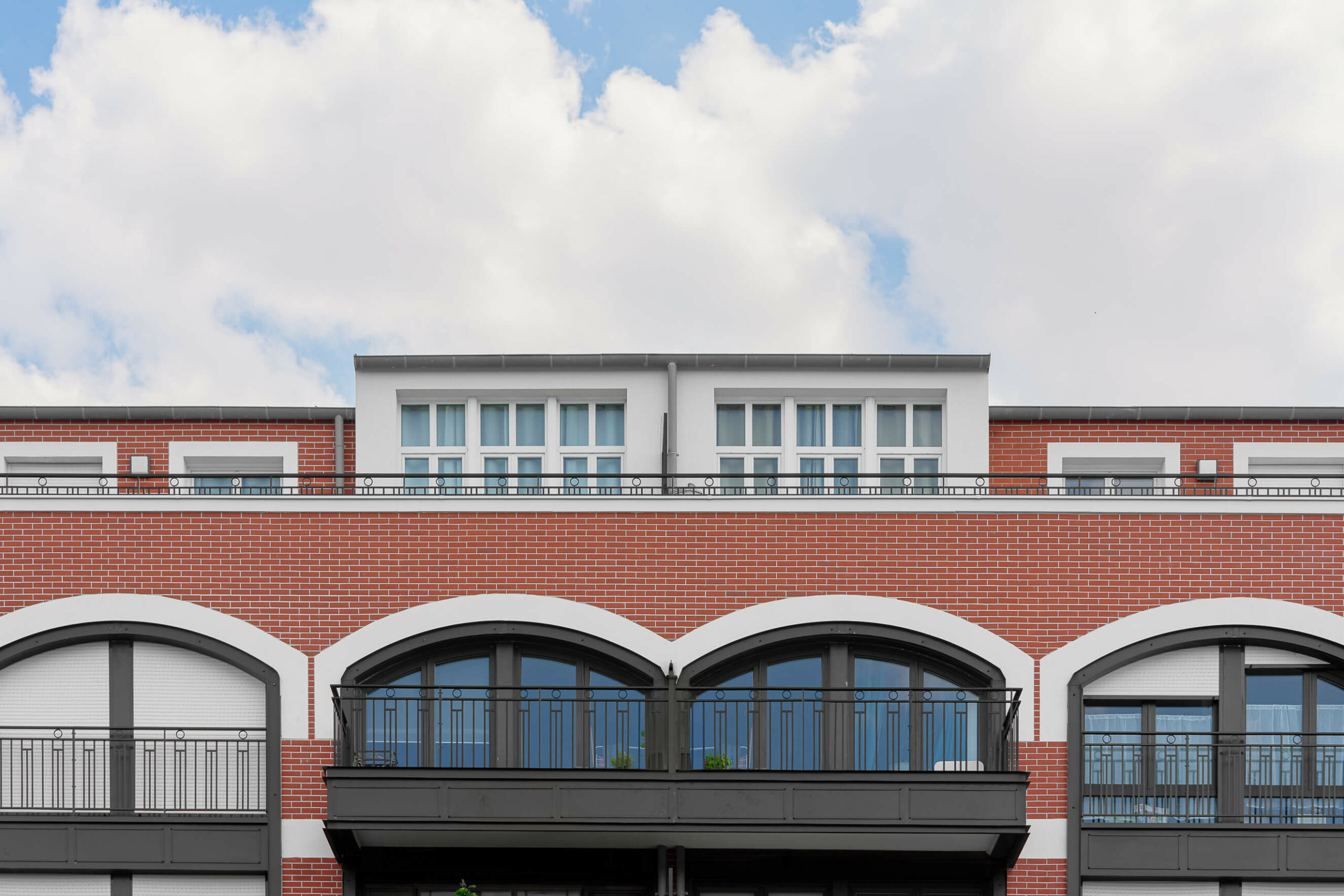 esidence-spirit-of-saint-louis-blanc-mesnil-facade-principale
