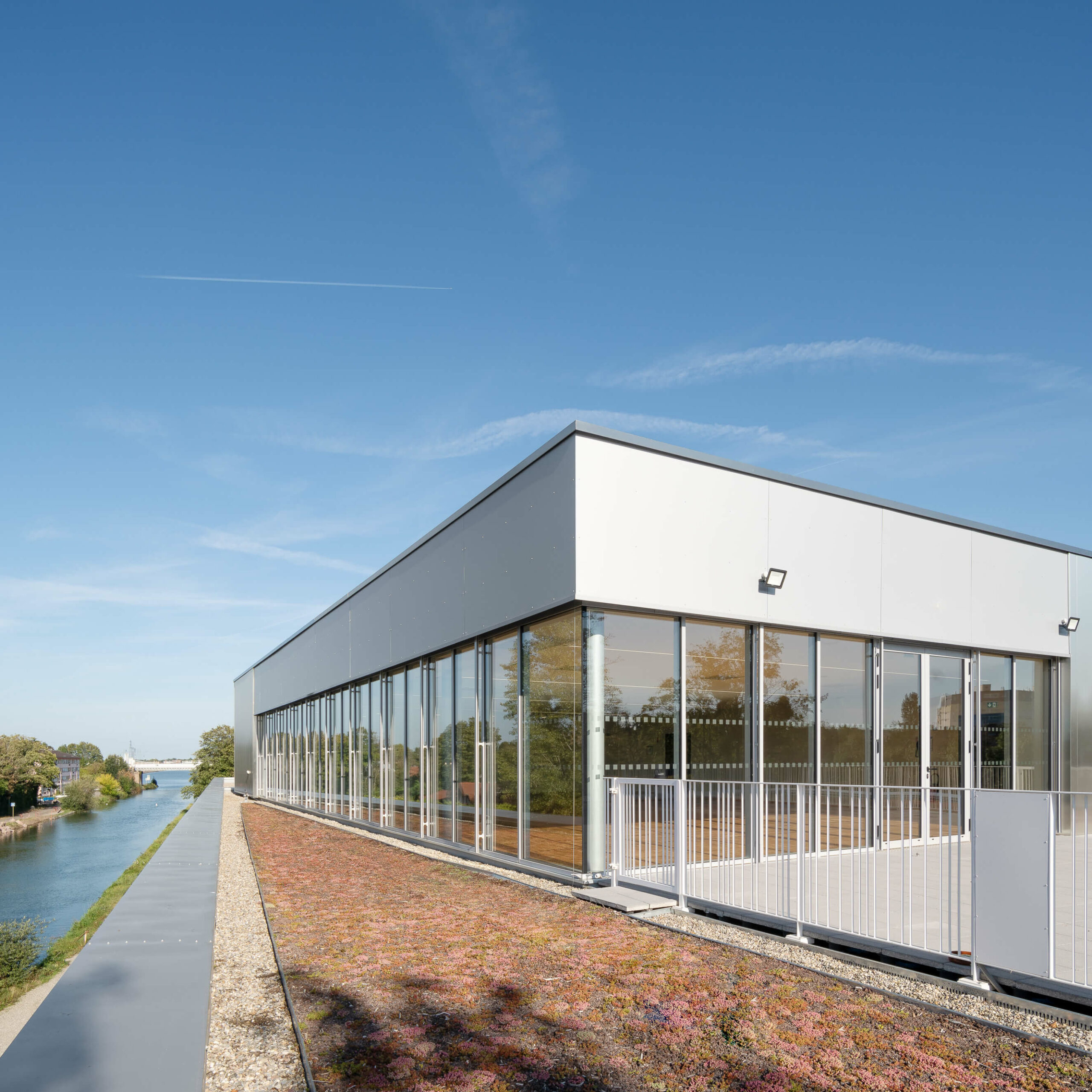 facade-metal-espace-eberhardt-mulhouse