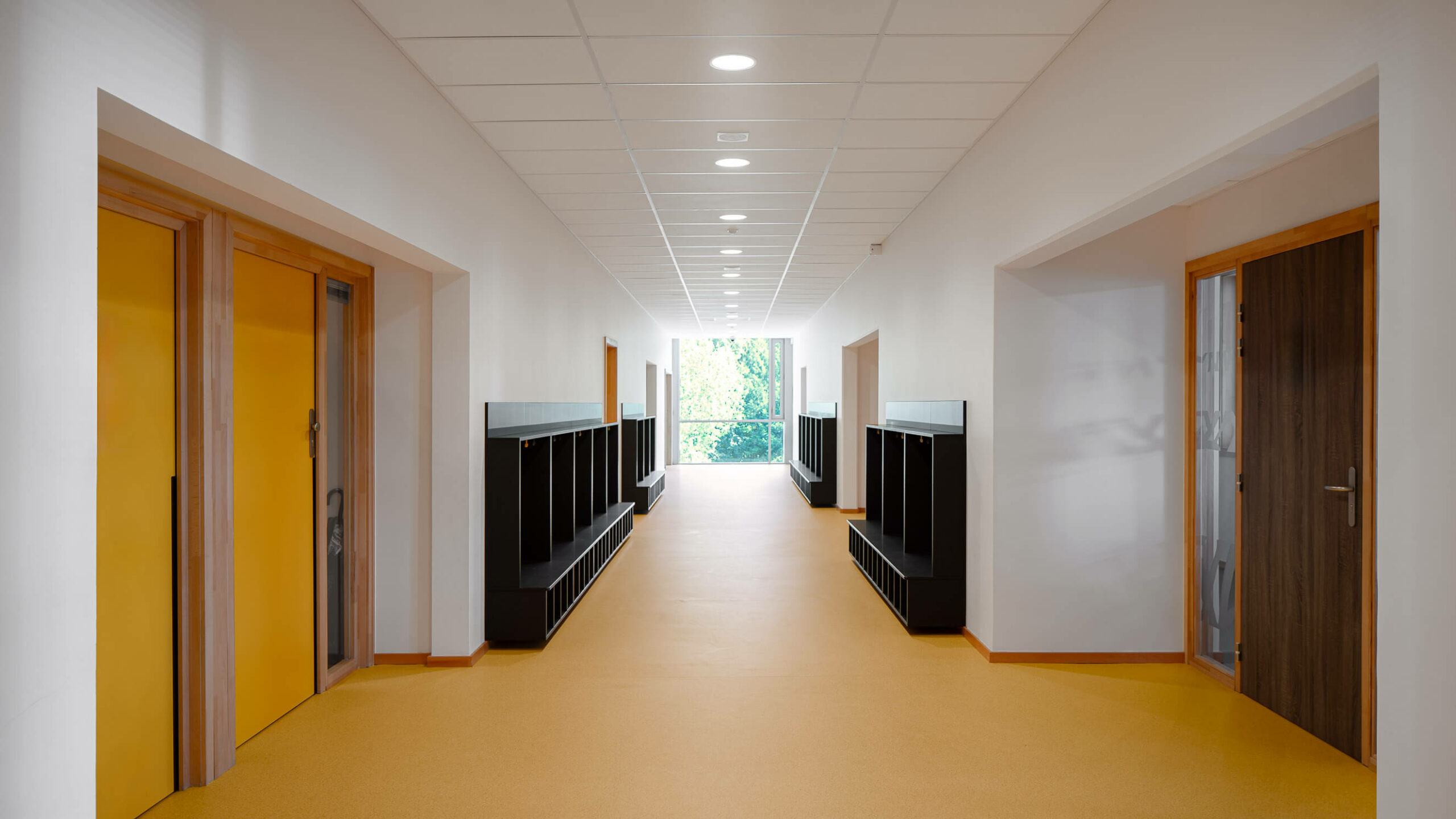 hall-entree-ecole-cronenbourg-lumiere-naturelle hall-entree-ecole-cronenbourg-lumiere-naturelle