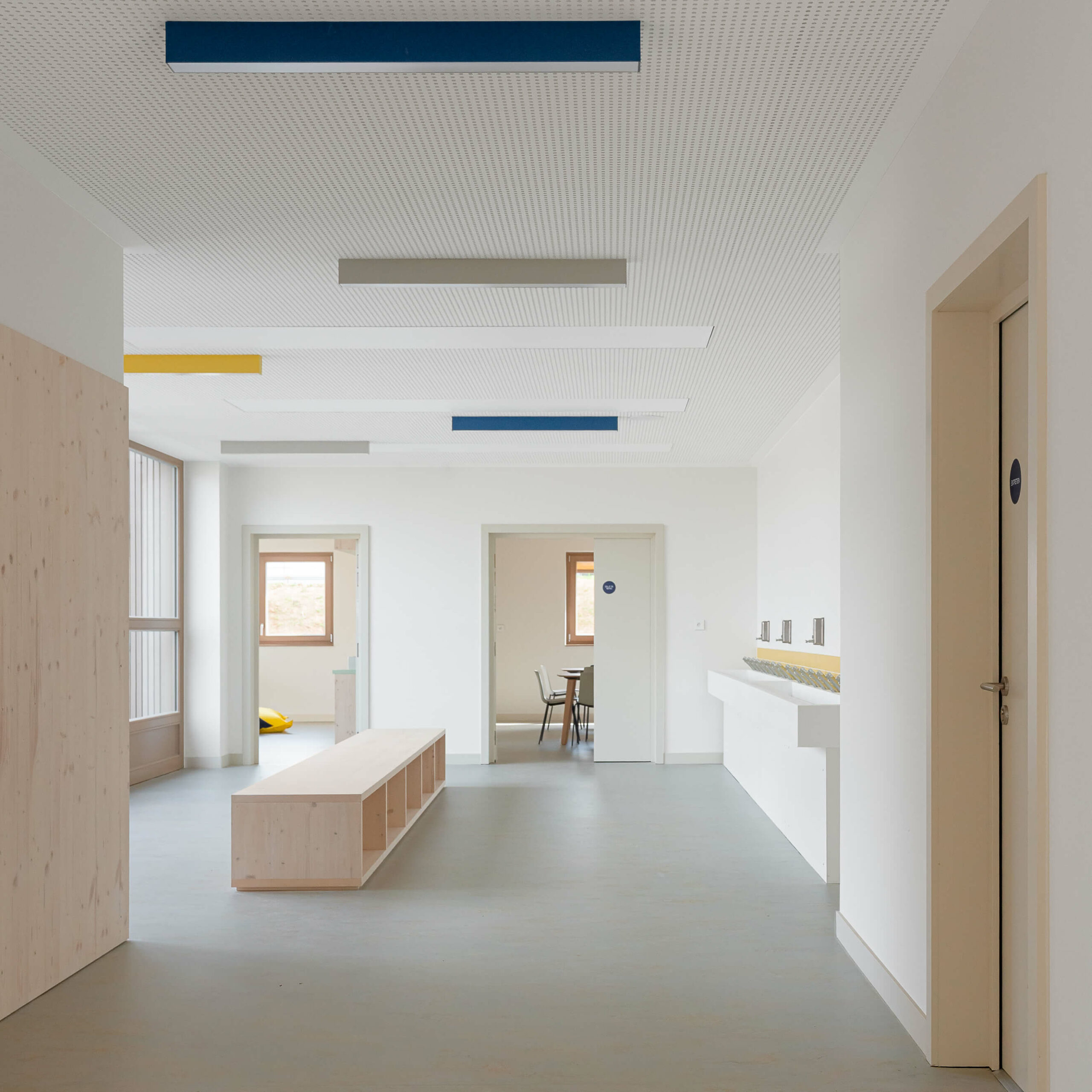interieur-ecole-furdenheim-espace-lumineux