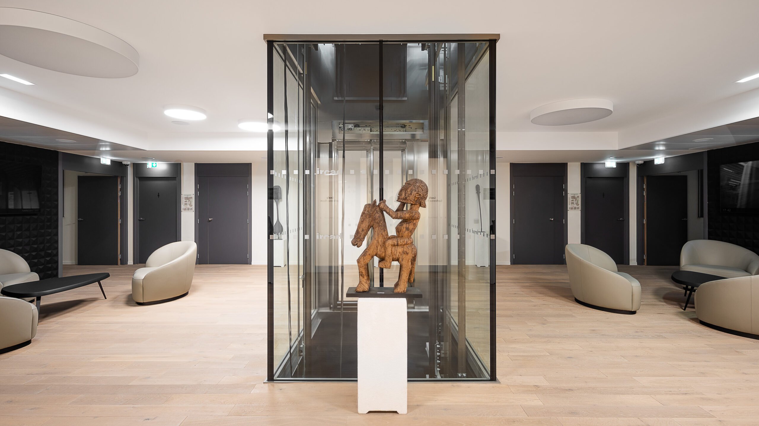 ircad-espace-interieur-mobilier-sobre-photographe-architecture-strasbourg