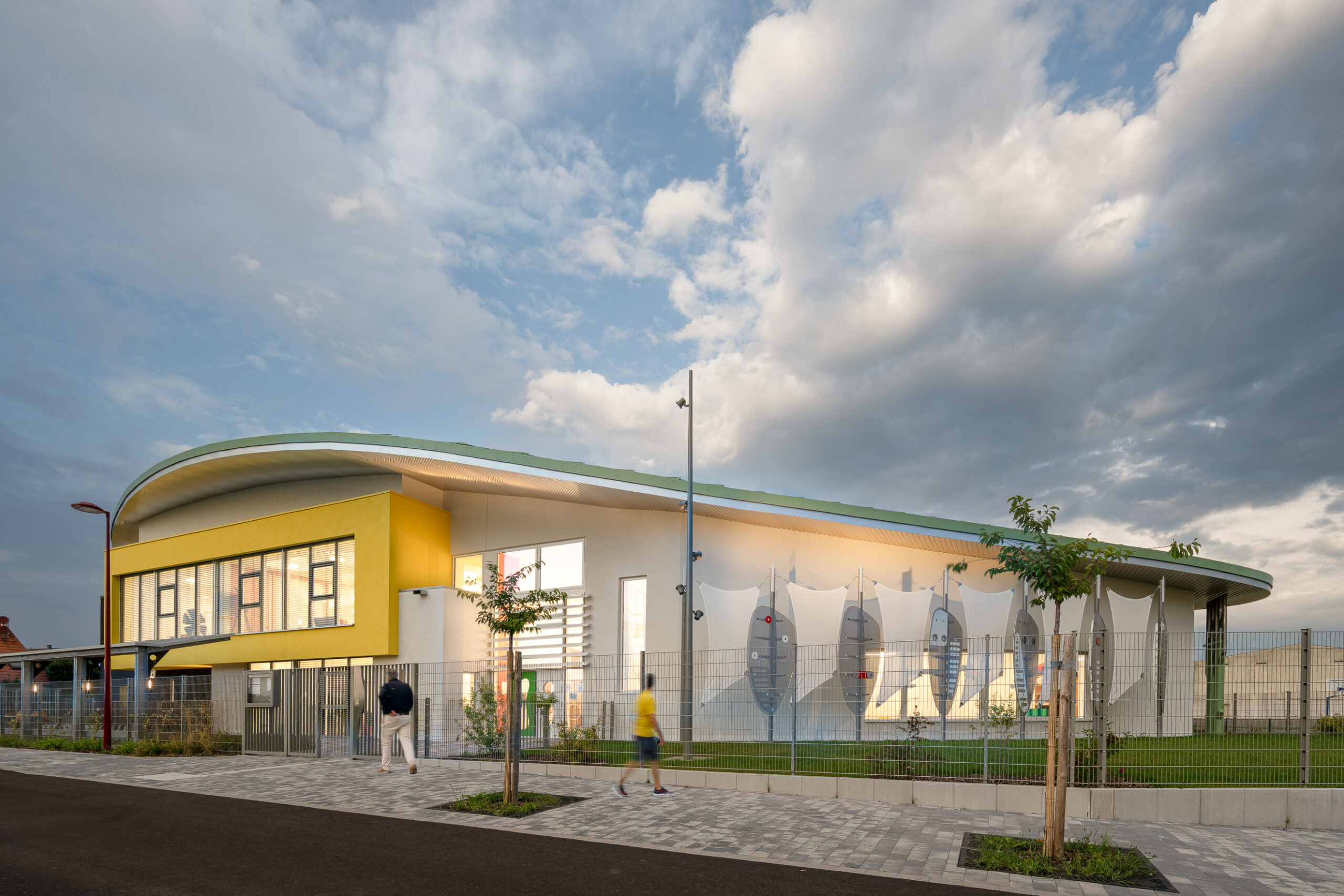 facade-coloree-leaf-photographe-architecture-enfants-alsace